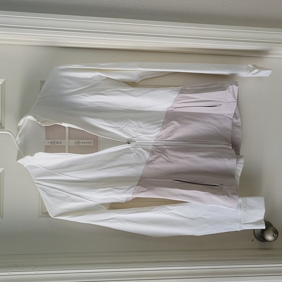 Lululemon Jacket (NWOT) - Picture 1 of 8